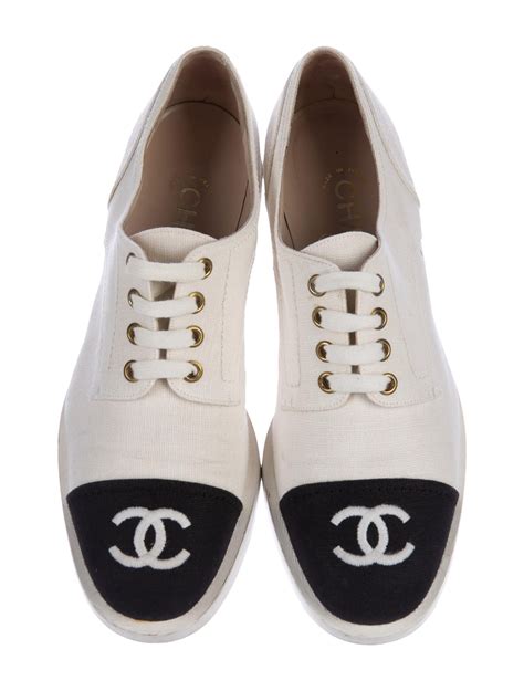 vintage chanel oxford shoes